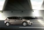 Toyota Auris 2012 года